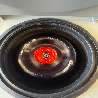 Eppendorf 5424R Refrigerated Centrifuge image 0